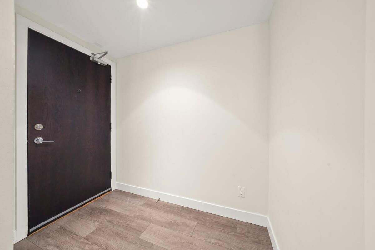 וונקובר Dazzling Condo By Stadium Downtown With Free Parking מראה חיצוני תמונה